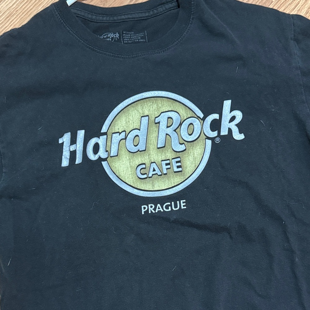 Hard Rock Cafe Black and Gold Prague Tee